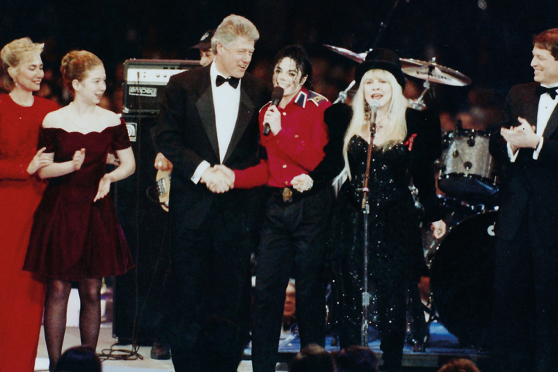 已故歌王幽靈出沒？靈異照片現身嚇粉絲|  現身、現蹤、靈異照片、粉絲、幽靈、鬼魂、出沒、已故、過世、逝世、死亡、詭異、恐怖、歌曲、音樂、流行、歌王、天王、麥可傑克森、Michael  Jackson | 生活發現|, image size:1920x1280