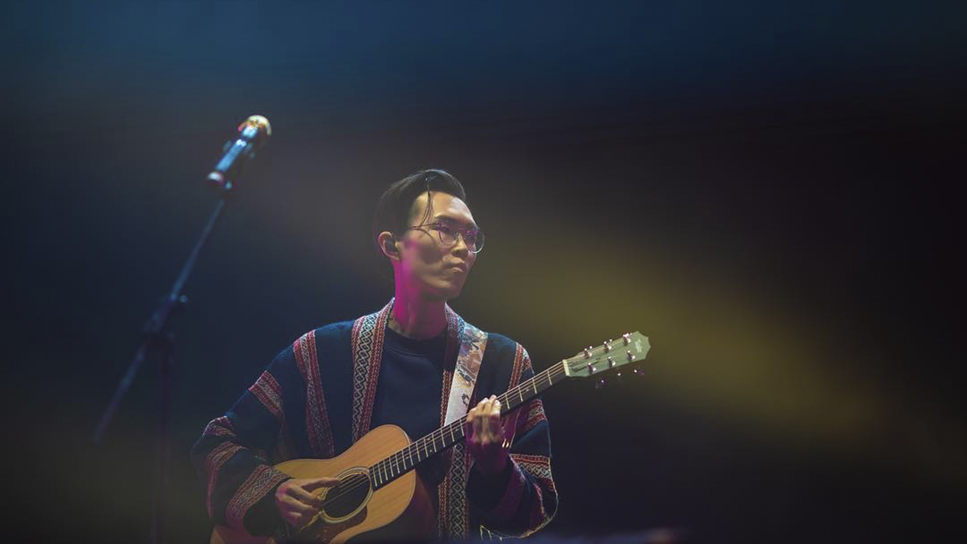 方大同是以實驗精神重構華語流行音樂的革新者,「世界大同」是他的名字,也是他的創作哲學