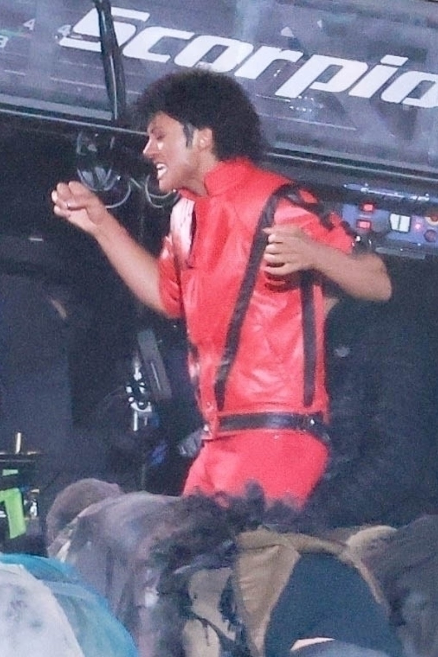 Watch Thriller Night Full Hd Full Movie Online For Free, image size:853x1280