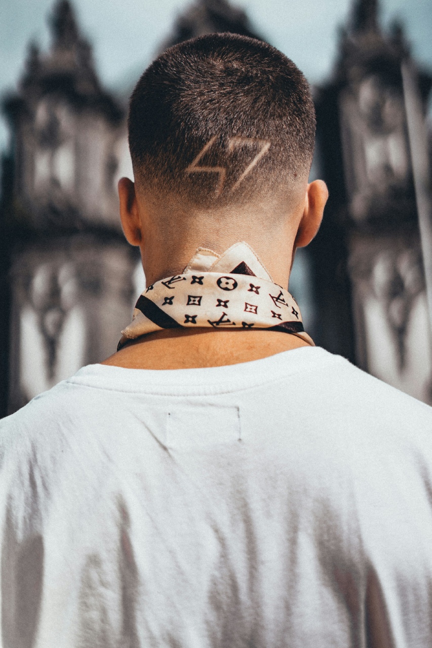 BE DAZZLED, image size:853x1280