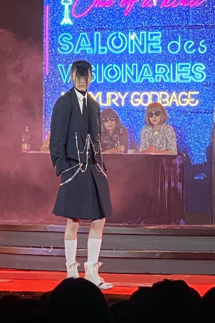 打破性別標誌 大玩男裙時尚 當男人再次穿上最古老的服裝之一 裙子