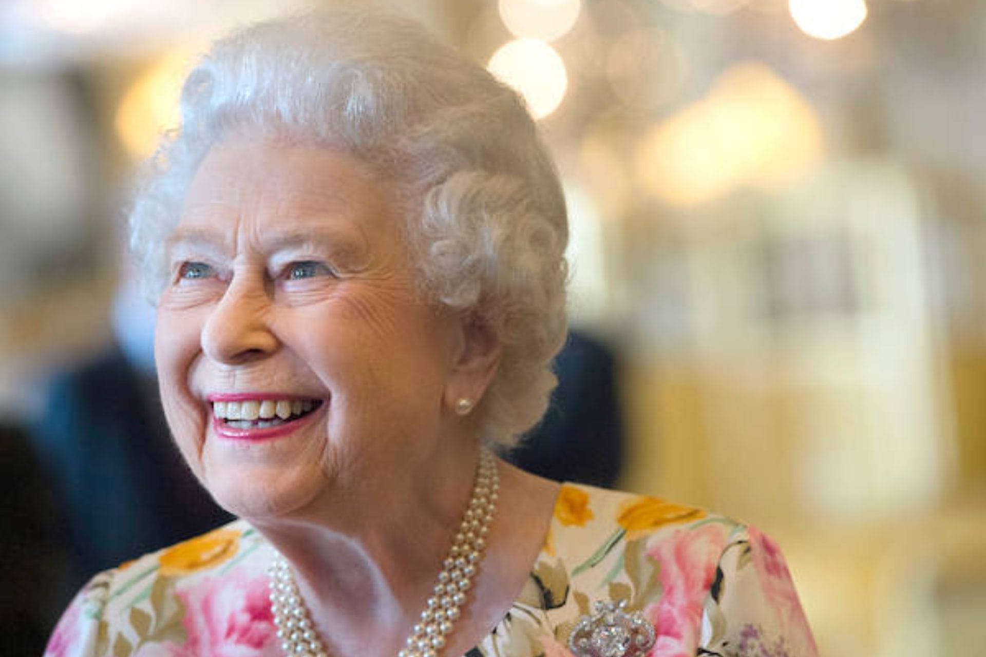 英國女王伊莉莎白二世 Elizabeth II 辭世!10句經典名言,了解她在位70年的人生智慧:「最幸福的人,一直都是過著無私生活的人 ...