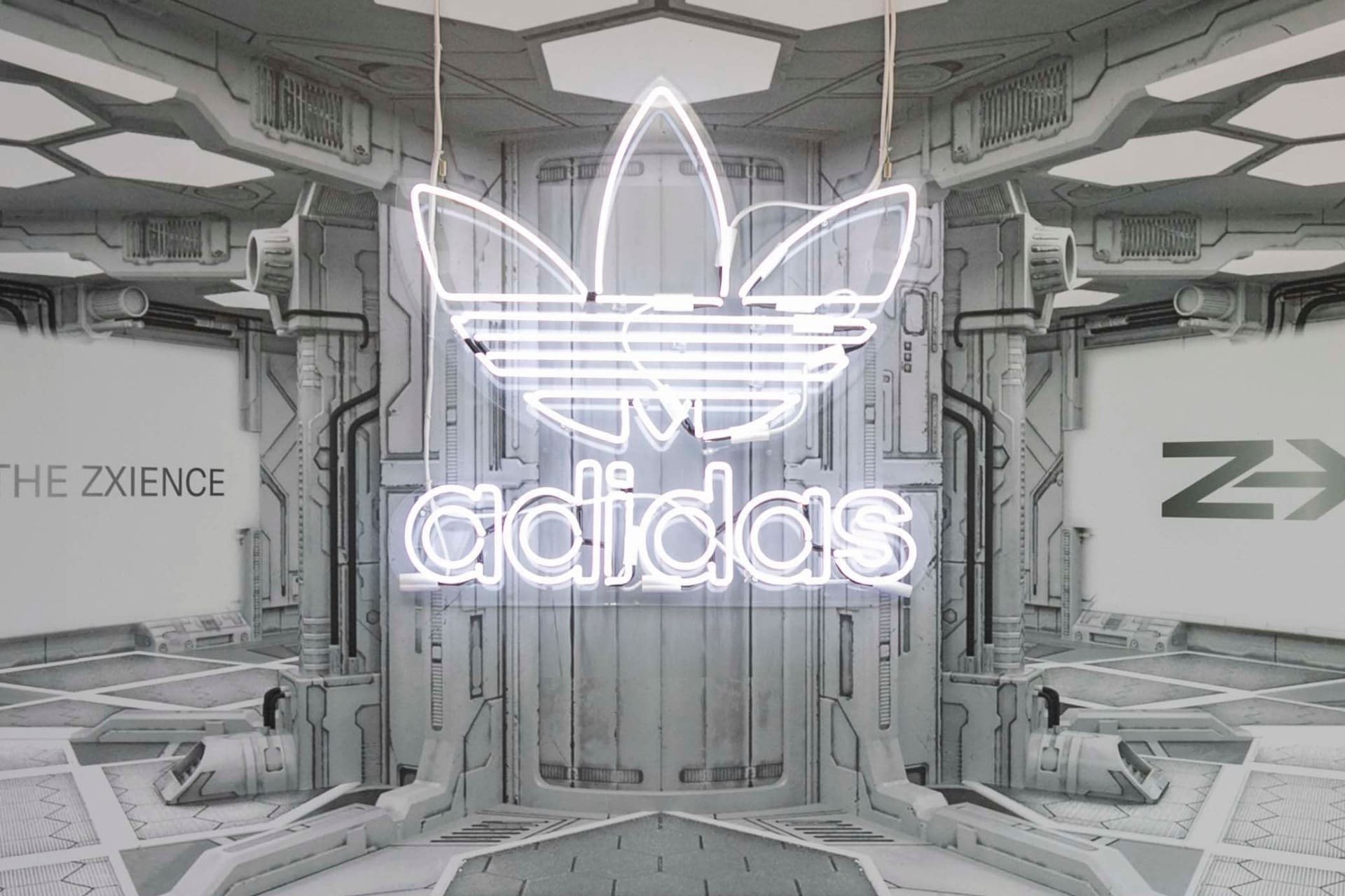 愛 adidas Originals ZX超未來：小鬼愛鞋成癡，態度演繹新潮流｜Wazaiii